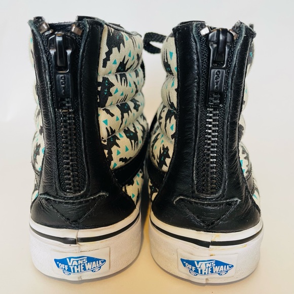 VANS•SK-8 HI•ZIPPER BACKS•SCARDY CAT PRINT•WOMENS SIZE 7 / MENS SIZE 5.5 - Picture 2 of 9